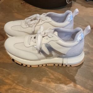 Women's Athletic Shoes in White and Silver